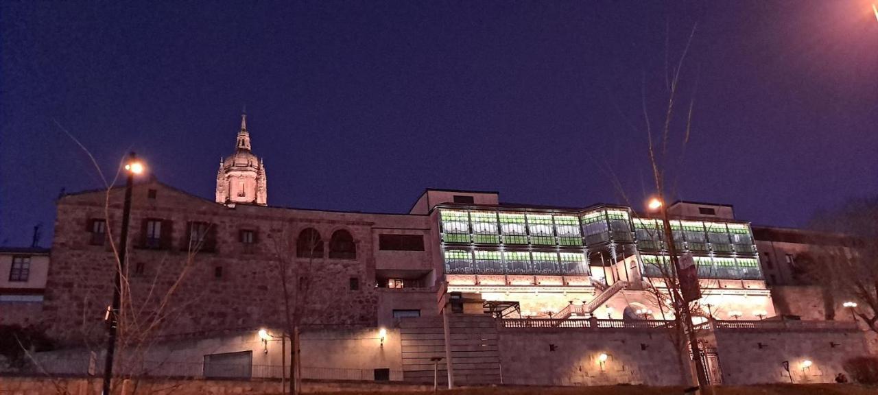 Vivienda De Uso Turistico Encrucijada De Culturas Lägenhet Salamanca Exteriör bild